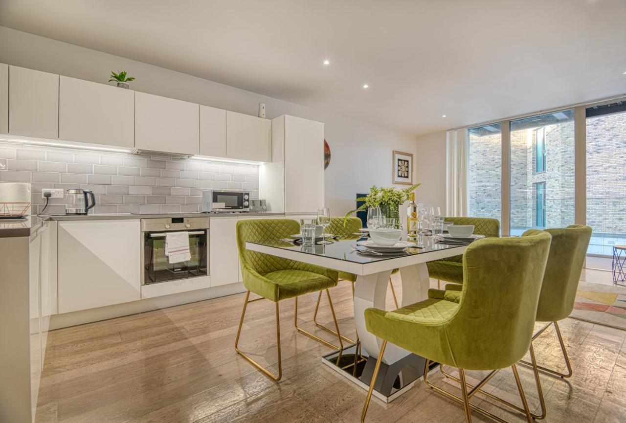 לונדון Austin David Apartments Royal Wharf מראה חיצוני תמונה